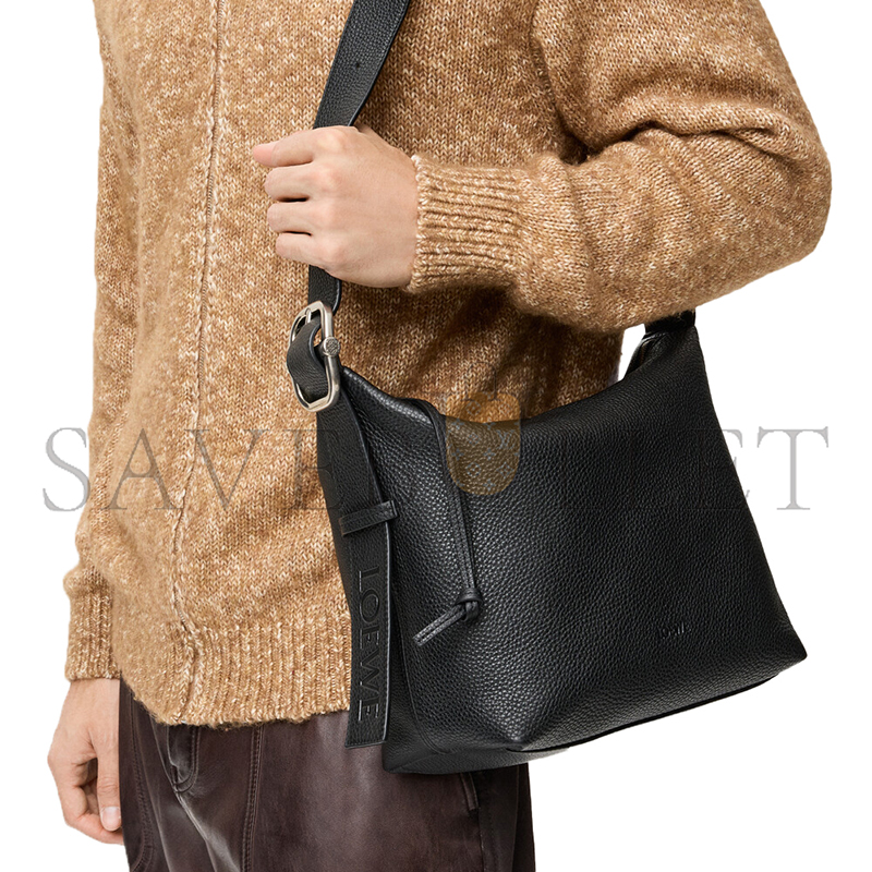 L0ew* MEDIUM LOOP HOBO IN S*pPLE GRAINED CALFSKIN BB22CMDX01 (26*24.5*13cm)